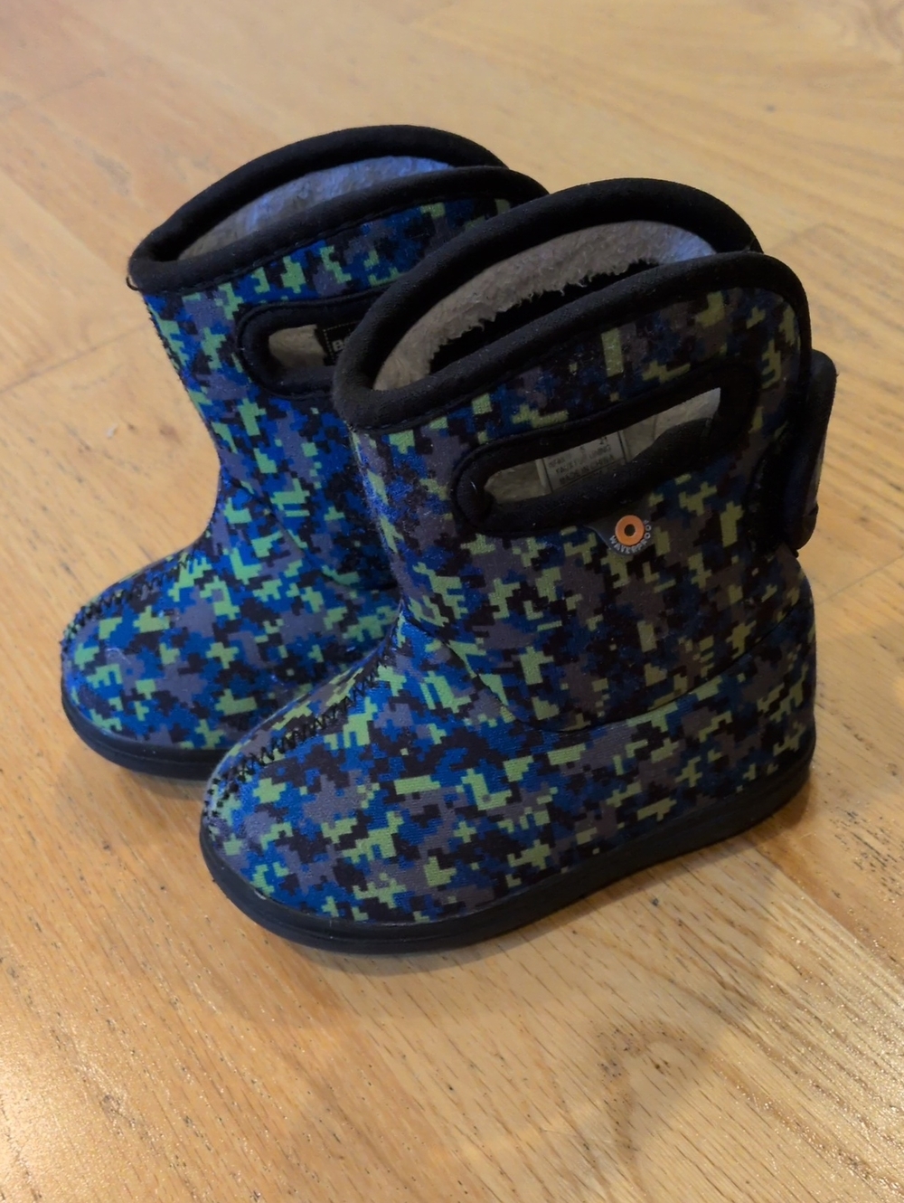 BOGS Blue Pixel Camo Winter Pull-On Boots